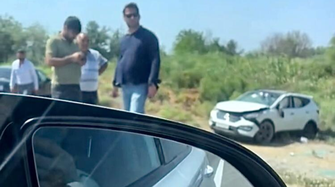 Bakı-Ələt yolunda idarəetmədən çıxan “Hyundai” dərəyə düşdü   - VİDEO