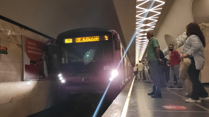 Bakıda metrodan istifadə edənlərin sayı kəskin artıb 