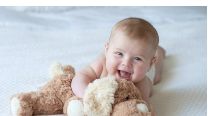 Yeni doğulan uşaqlara qəribə adlar qoymaq istəyən valideynlər var - VİDEO 