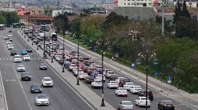 Bakının bu yollarında tıxac var - SİYAHI 