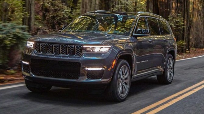 Представлен удлинённый Jeep Grand Cherokee  - ФОТО