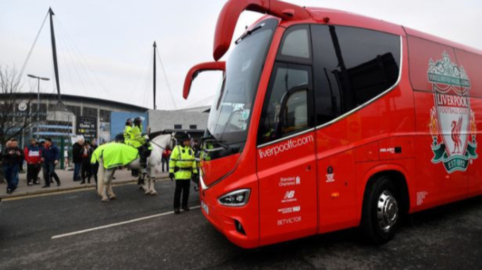 "Liverpul"un avtobusuna HÜCUM EDİLDİ