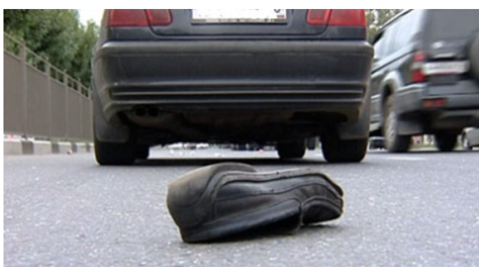 Bakıda avtomobil piyadanı vurub