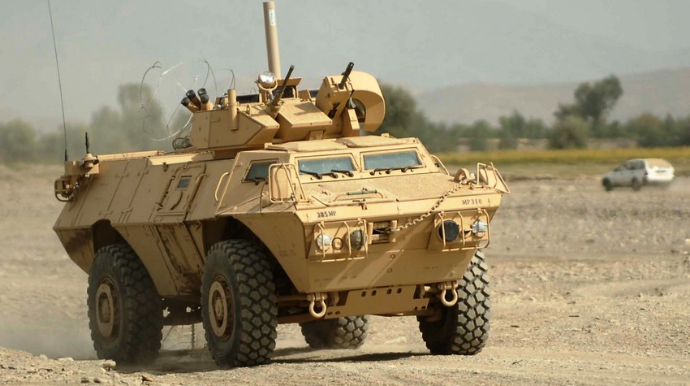 ABŞ Yunanıstana 1 200 hərbi maşın verir