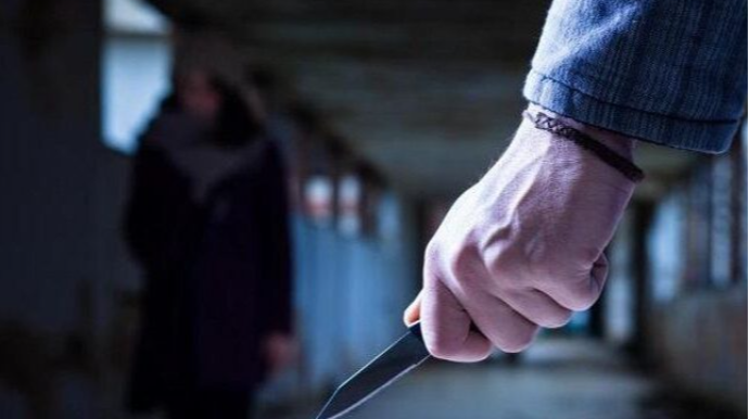 Keçmiş arvadına 11 bıçaq zərbəsi vuran şəxsə AĞIR CƏZA