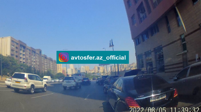 Bu yolda dayanma-durma qadağan edilməlidir – Təhlükə var - VİDEO 