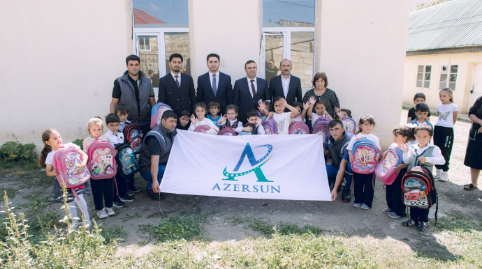 “Azərsun Holdinq” ucqar kənddə yaşayan məktəblilərə dəstək oldu - FOTO