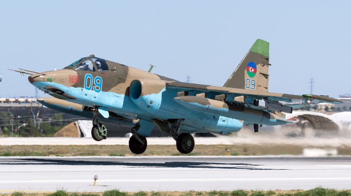 Türkiyə Azərbaycanın "Su-25" qırıcılarını ağıllı bomba və raketlərlə təchiz edəcək  - FOTO