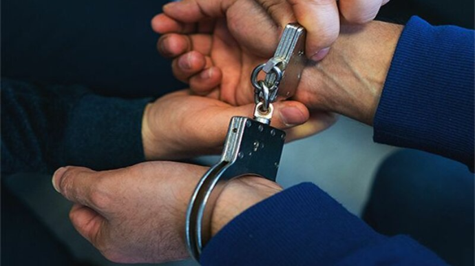 Bakıda atasının telefonunu oğurlayıb satan gənc həbs olunub 