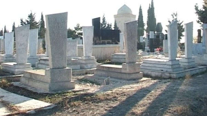 Qəbir yerləri ilə bağlı biabırçı vəziyyət – Bakıda 15 minə... 