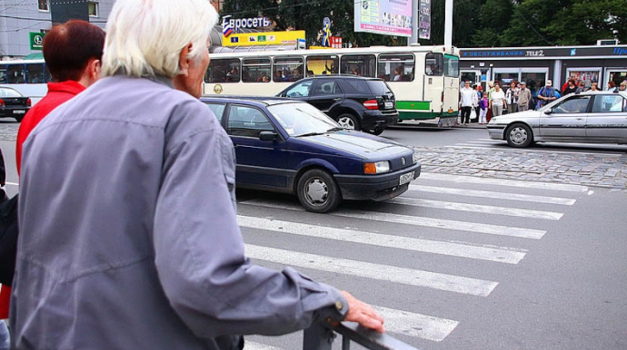 Bu şəhərdəki eyni səviyyəli piyada keçidləri Bakıda tətbiq oluna bilər? - FOTOSESSİYA 