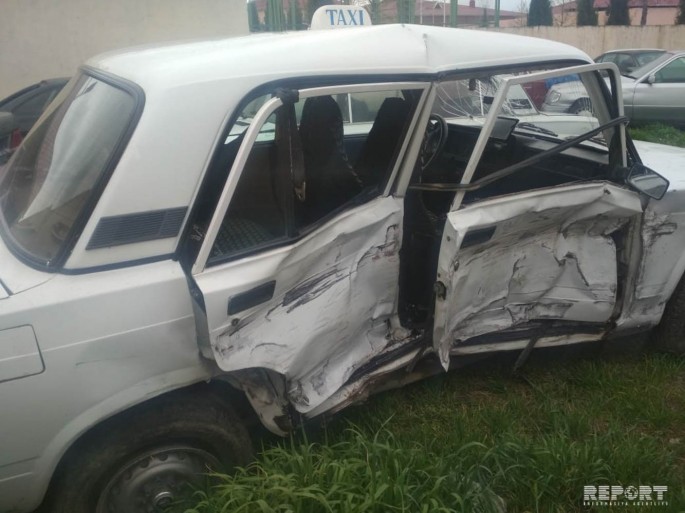 Tərtərdə iki taksi toqquşdu: sərnişinlər xəsarət alıb - FOTO