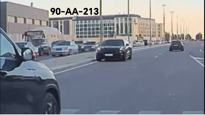 Heç kimi saymayan sürücü əks yola çıxıb təhlükə yaratdı - 90-AA-213 - VİDEO