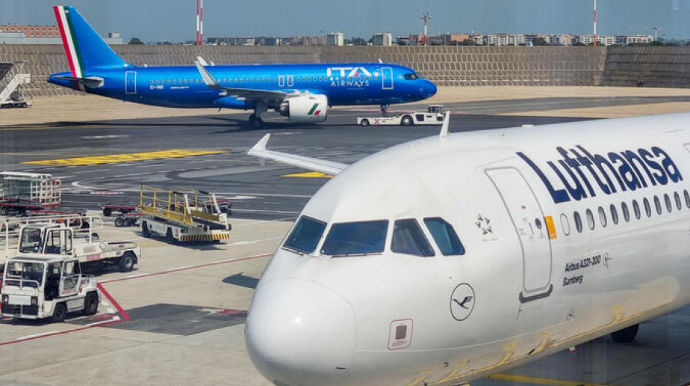 İdarəetmə mərkəzində problem yarandı - Yüzlərlə aviareys ləğv olundu 