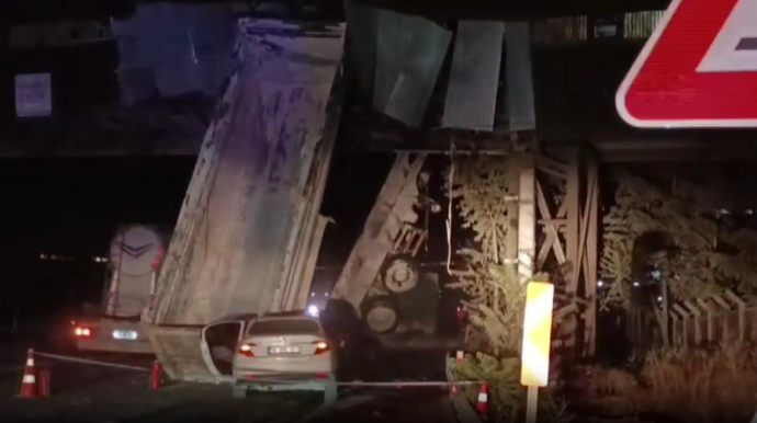 Ankarada ağır yol qəzası: ölən və yaralılar var 