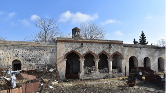 Pənahəli xanın sarayı erməni vandalizminə məruz qalıb - FOTO