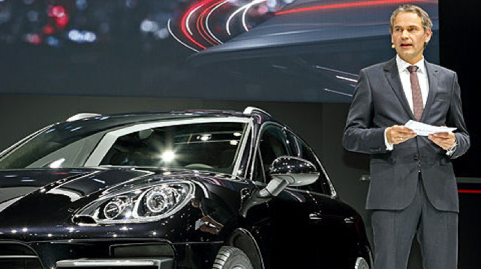 Məşhur avtomobil şirkətinin rəhbəri vəzifəsindən gedir 