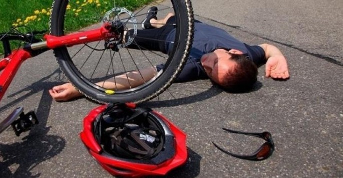 Kürdəmirdə 14 yaşlı yeniyetmə velosipeddən yıxılaraq xəsarət alıb