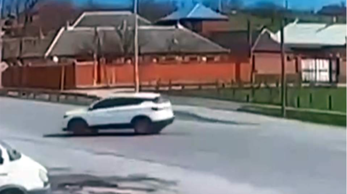 Qadın sürücü “Changan”ı mikroavtobusa çırpdı – Özü öldü, 10 yaralı var - VİDEO 