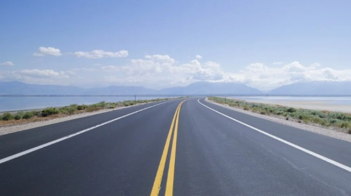 Bakıda ödənişli avtomobil yollarının tikilməsi təklif olunur