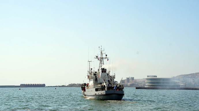 Rusiyanın hərbi gəmiləri Bakı limanını tərk edib
