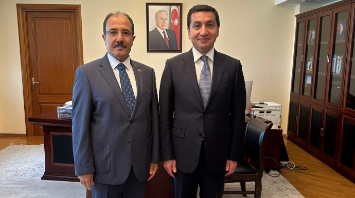 Hikmət Hacıyev Cahit Bağçı ilə görüşüb - FOTO