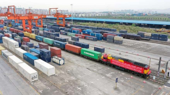 Çindən yeni marşrut üzrə Azərbaycana multimodal yük daşımalarına start verilib 