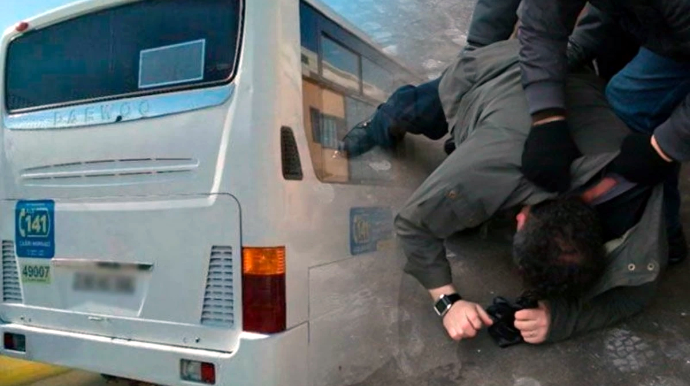 В Баку режиссер сломал нос 60-летнему водителю - СУД 