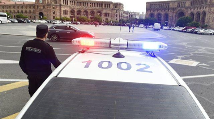 Ekspert: "Komendant rejiminin sərtləşdirilməsi ondan xəbər verir ki, Ermənistanda döyüşmək istəməyənlərin sayı artır" 