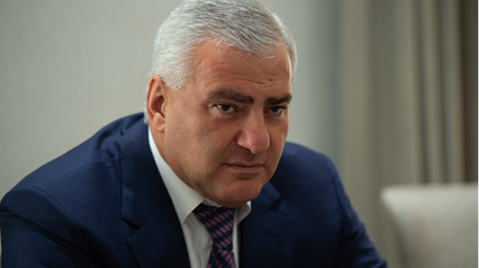 Karapetyanın ev dustaqlığı daha 2 ay artırıldı 