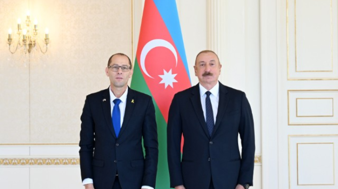 Prezident İsrailin yeni səfirinin etimadnaməsini qəbul etdi - FOTO