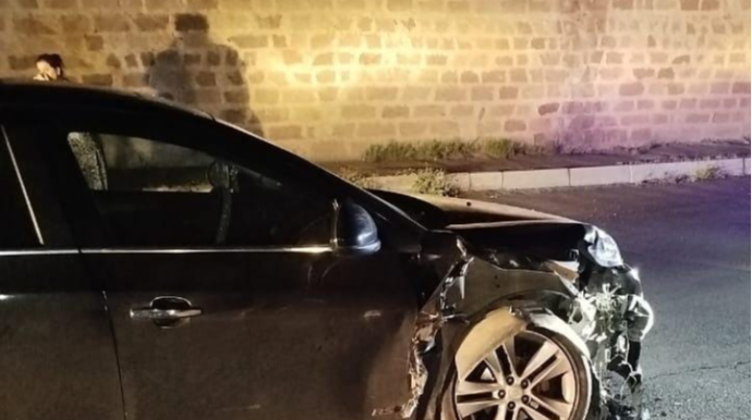 Gəncədə iki avtomobil toqquşub, xəsarət alanlar var -FOTO