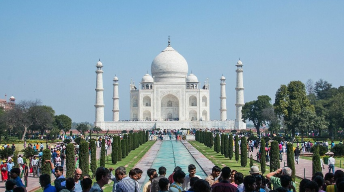 Hindistana gələn əcnəbilər üçün yeni qaydalar tətbiq olunur