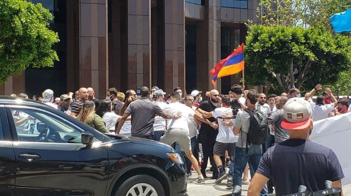 ABŞ-da ermənilər azərbaycanlılara hücum edib,  xəsarət alanlar var - FOTO 