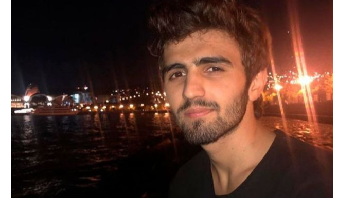 Azərbaycanlı tələbə eyni vaxtda 3 universitetdə təhsil alacaq 