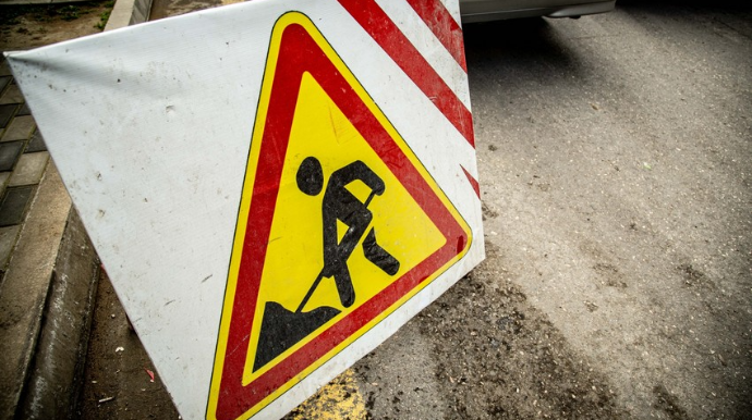 В Баку частично ограничат движение на ряде улиц и проспектов 