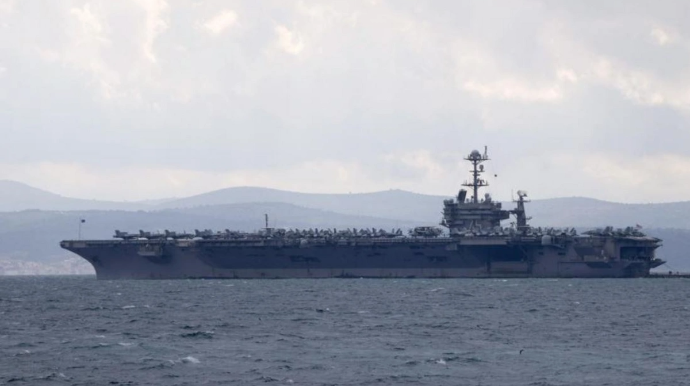 Husilər ABŞ-nin təyyarədaşıyan gəmilərinə zərbələr endirdilər 