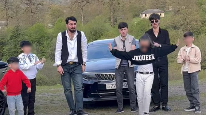 "Azyaşlı qızların belə rəqs hərəkətləri qəbuledilməzdir" - Komitə 