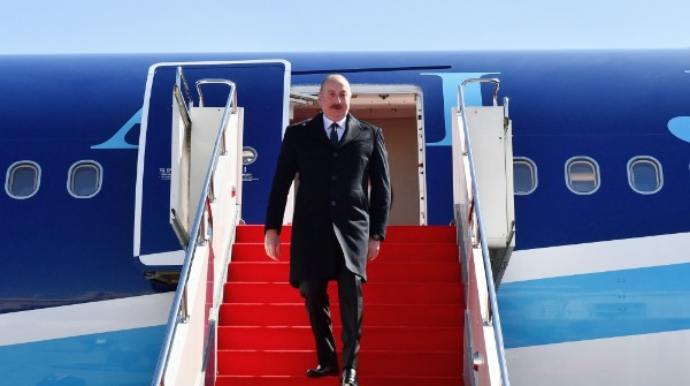 İlham Əliyev Qazaxıstana getdi - FOTO 