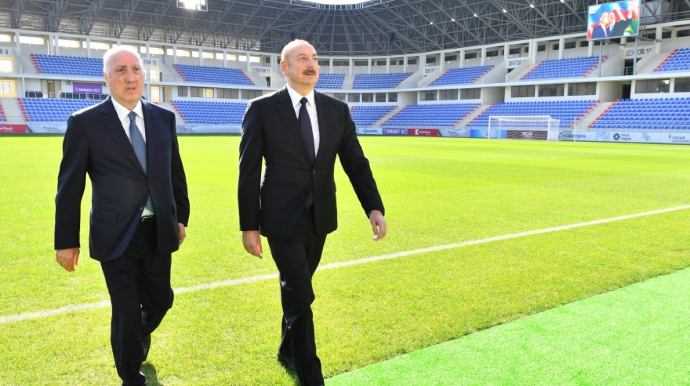 Prezident Sumqayıt şəhər stadionunda yaradılan şəraitlə tanış oldu - FOTOLAR 