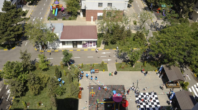 Bakıda daha bir həyət abadlaşdırılıb  - FOTO