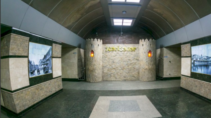 Bakı metrosunda təhlükəli anlar - FOTO 