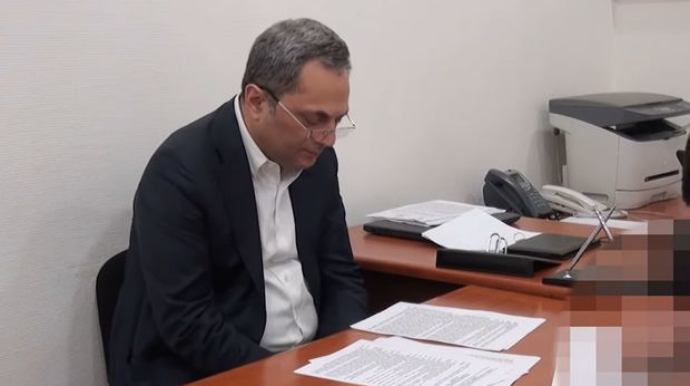 DTX-nin həbs etdiyi vəzifəli şəxsin məhkəməsinin vaxtı məlum oldu