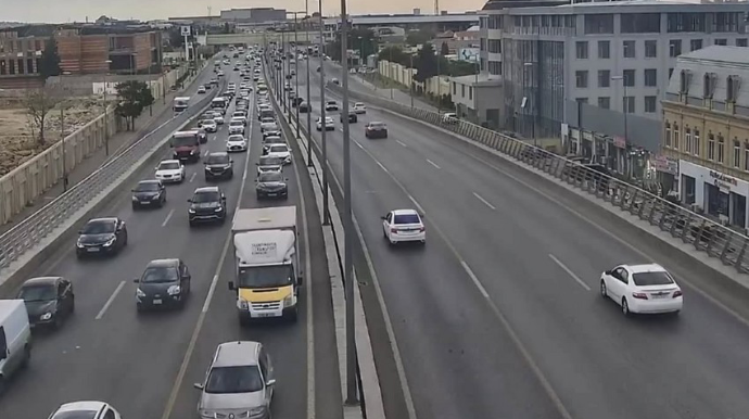 Bakının bu prospektində tıxac var