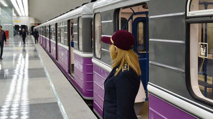 Metroda foto-video çəkmək niyə qadağandır? - RƏSMİ 