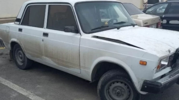 Polis moped və “VAZ”  qaçıran şəxsləri saxladı