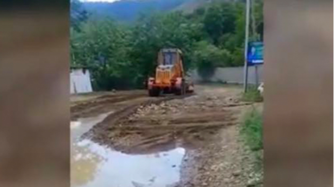 Tovuzda bir-neçə yolda yaranmış məhdudiyyətlər aradan qaldırılıb - VİDEO