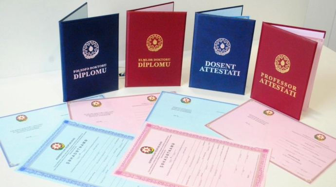 Əlli bir nəfərə elmlər doktoru elmi dərəcəsi verildi 