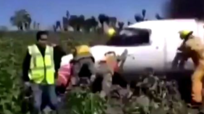 Hərbi təyyarə qəzaya uğrayıb, ölənlər var  - VİDEO