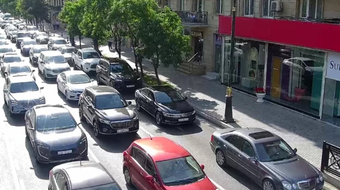 Bakıda 22 istiqamətdə sıxlıq var - SİYAHI